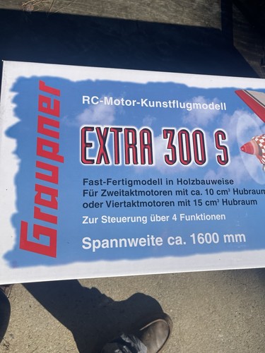 Graupner extra 300 - extra, arf